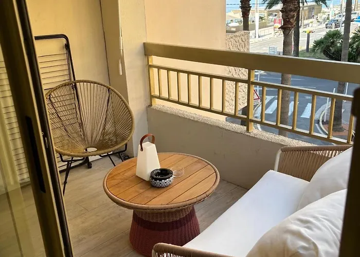 Appartement With Perfect Location And View *