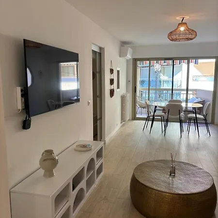 With Perfect Location And View Antibes