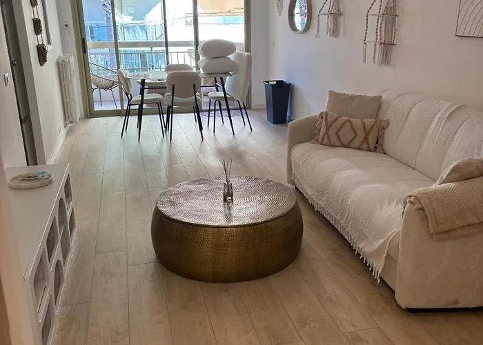 With Perfect Location And View Apartman Antibes